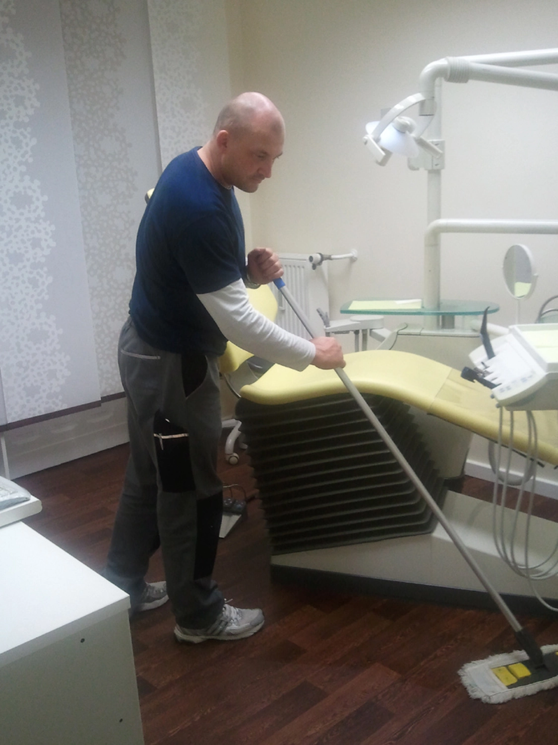 S-Clean — Glas- & Gebäudereinigung — Berlin — Büroreinigung